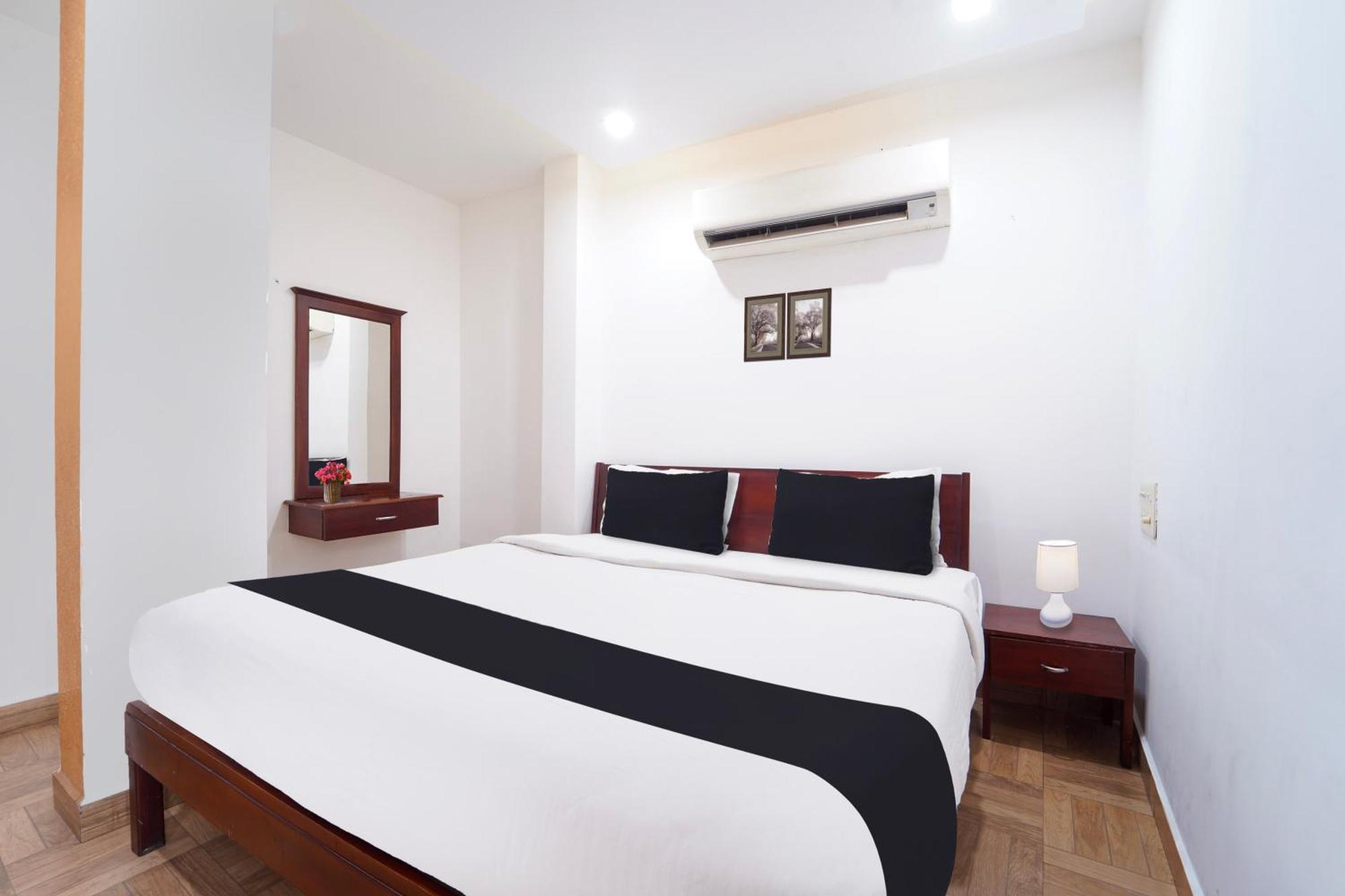 Super Townhouse City Center Ernakulam Kochi Exterior foto